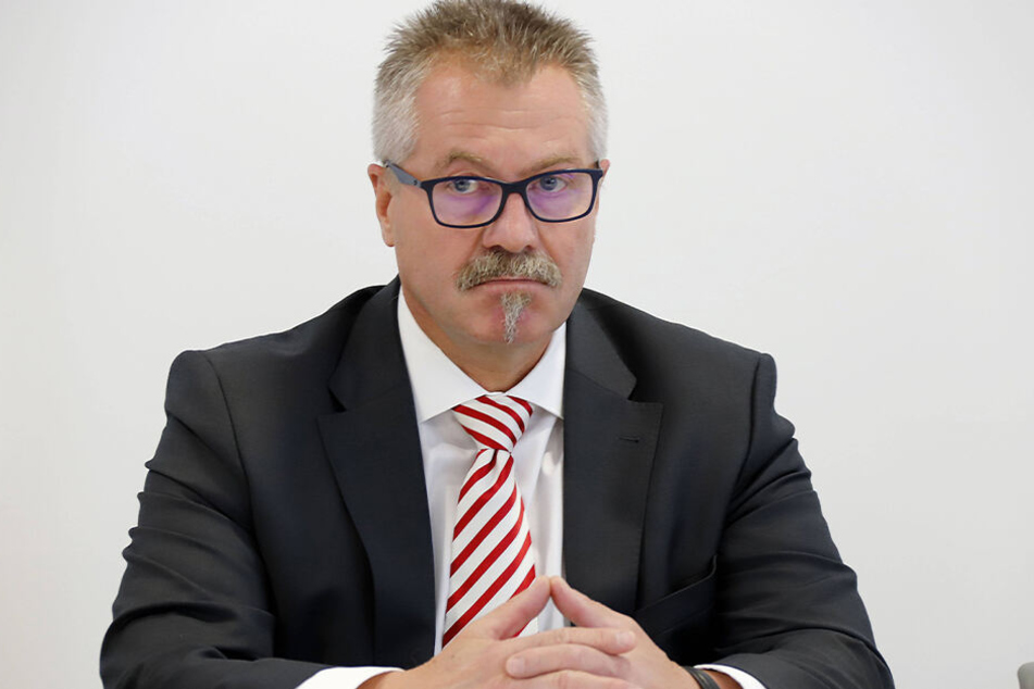 Ordnungsbürgermmeister Miko Runkel (58, parteilos).