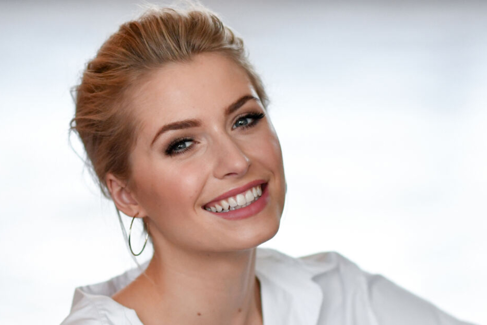 Lena Gercke sendet heiße Urlaubsgrüße an ihre Follower.