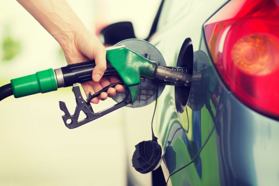 Statt mit Diesel füllten die Diebe den Wagen mit Benzin. (Symbolbild)
