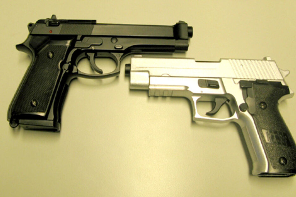 Der 16-Jährige bedrohte den 14-Jährigen bei einem Drogendeal. (Symbolbild)