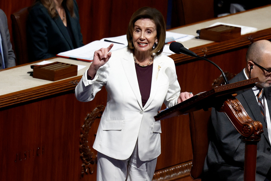 House Speaker Nancy Pelosi has said the US House will vote this week on legislation to avert a nationwide rail strike.