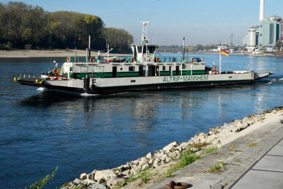 Das Wasser ist zu niedrig, so dass die Fähre ihren Betrieb eingestellt.