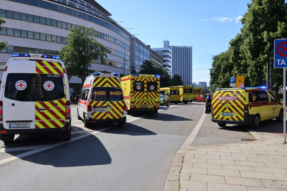 Bei dem Unfall auf der Brückenstraße gab es mehrere Verletzte.