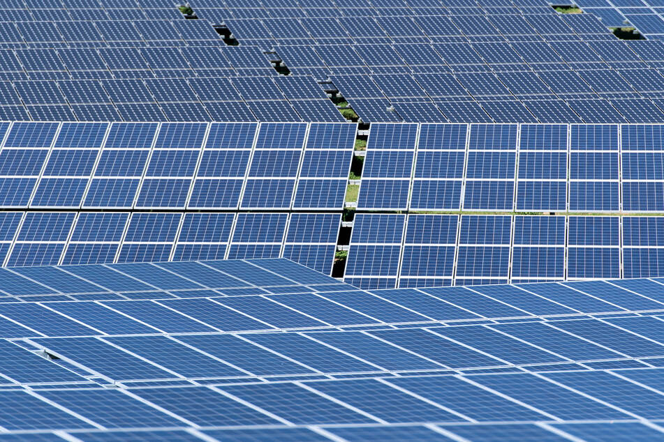 Aus einem Solarpark in Körbelitz wurden 152 Module gestohlen. (Symbolbild)