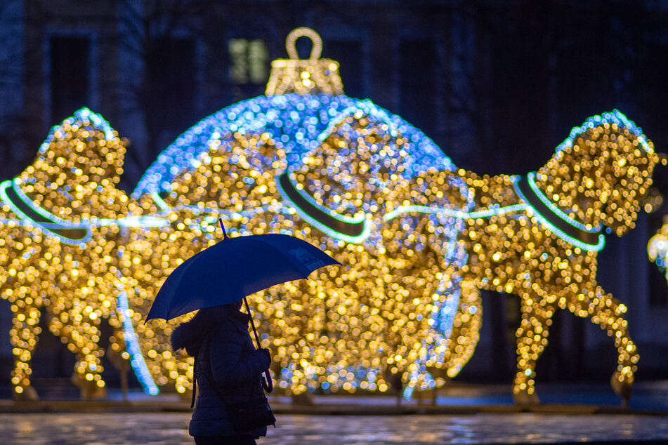 In Magdeburg soll die zweite Auflage der Lichterwelt für festliche Stimmung sorgen. (Archivbild)