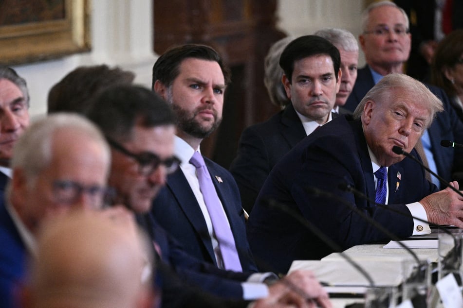 Trump addresses choice between Vance and Rubio as successor in 2028: "One is slightly more diplomatic"