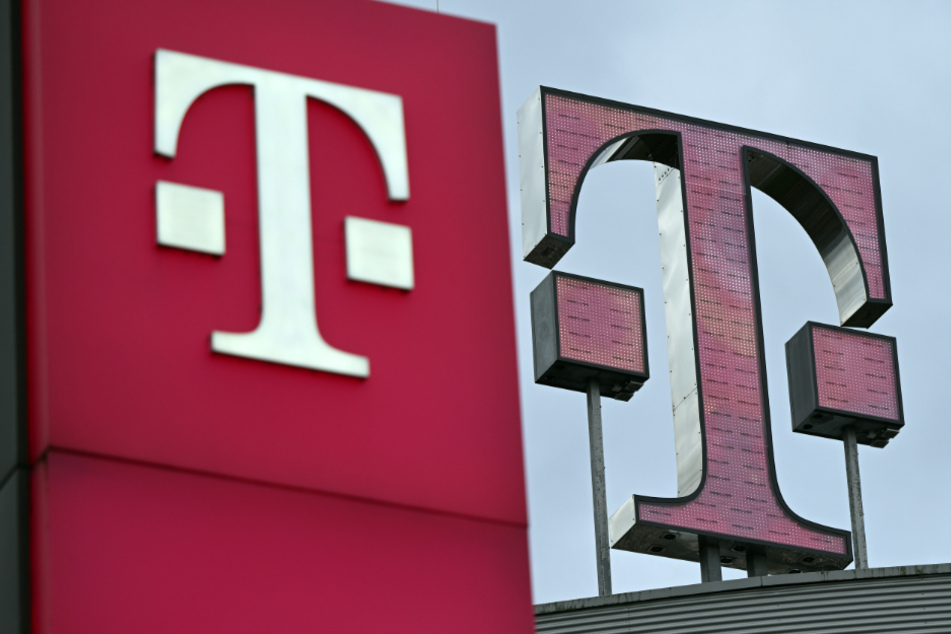Um Kosten zu sparen: Tausende Beschäftigte der Deutschen Telekom müssen nun um ihren Job bangen