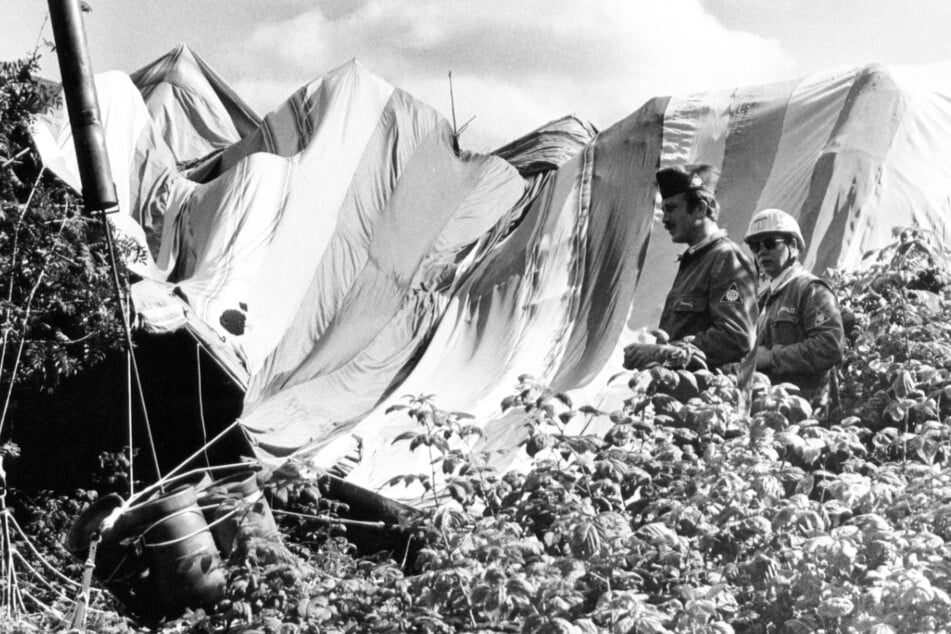 Schock bei waghalsiger Flucht aus der DDR: Ballon stürzt nur wenige Meter vor Grenze ab