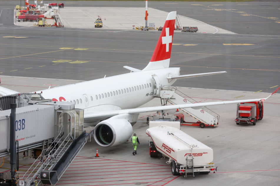 Eine Swiss-Air-Maschine musste am Dienstagmorgen in Hamburg auf dem Weg von Stockholm nach Zürich notlanden. (Archivfoto)