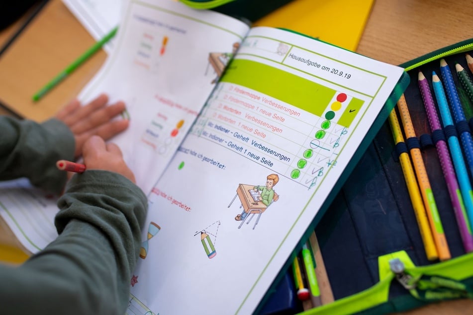 Viele Kinder brauchen beim Lernen mehr Unterstützung.