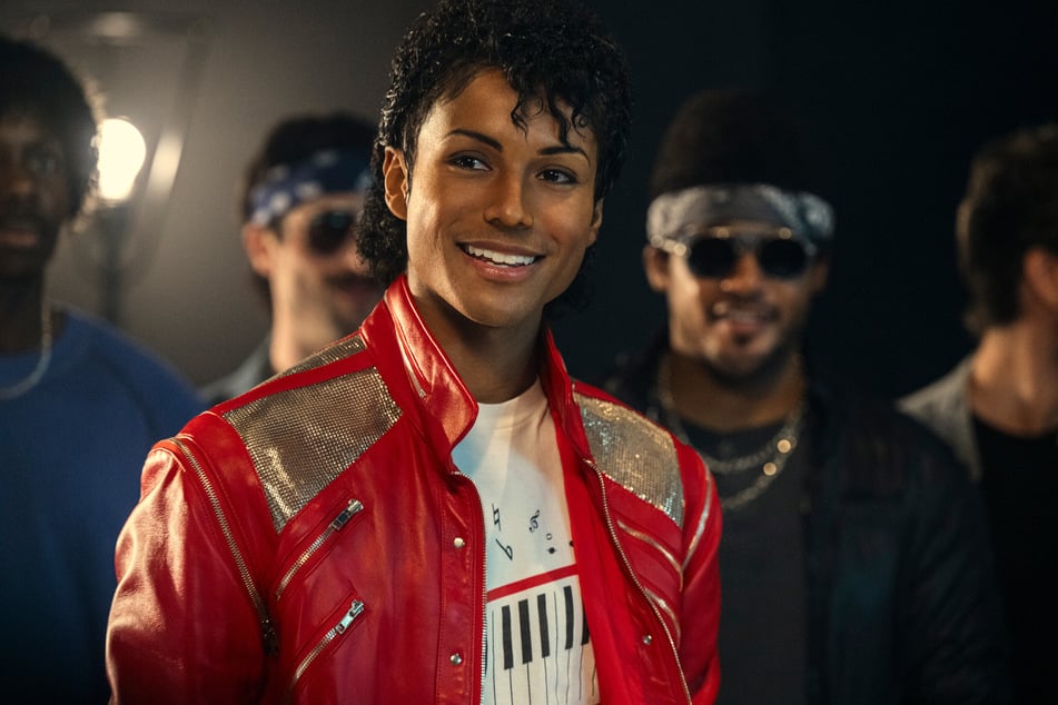 Jaafar Jackson (29) als Michael Jackson in einer Szene aus "Michael".