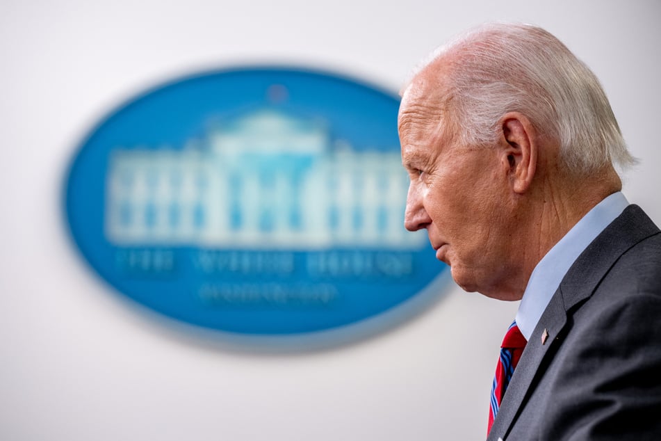 Biden says "I don't know" if election will be peaceful in surprise briefing room appearance