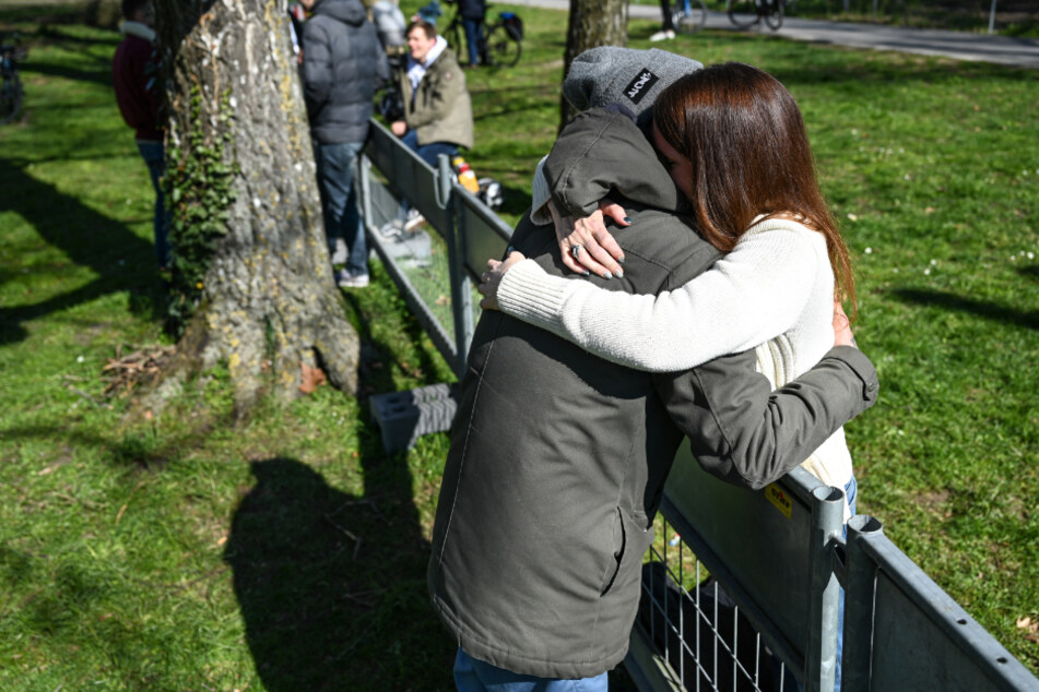 Liebespaare treffen sich an Deutsch-Schweizer-Grenze