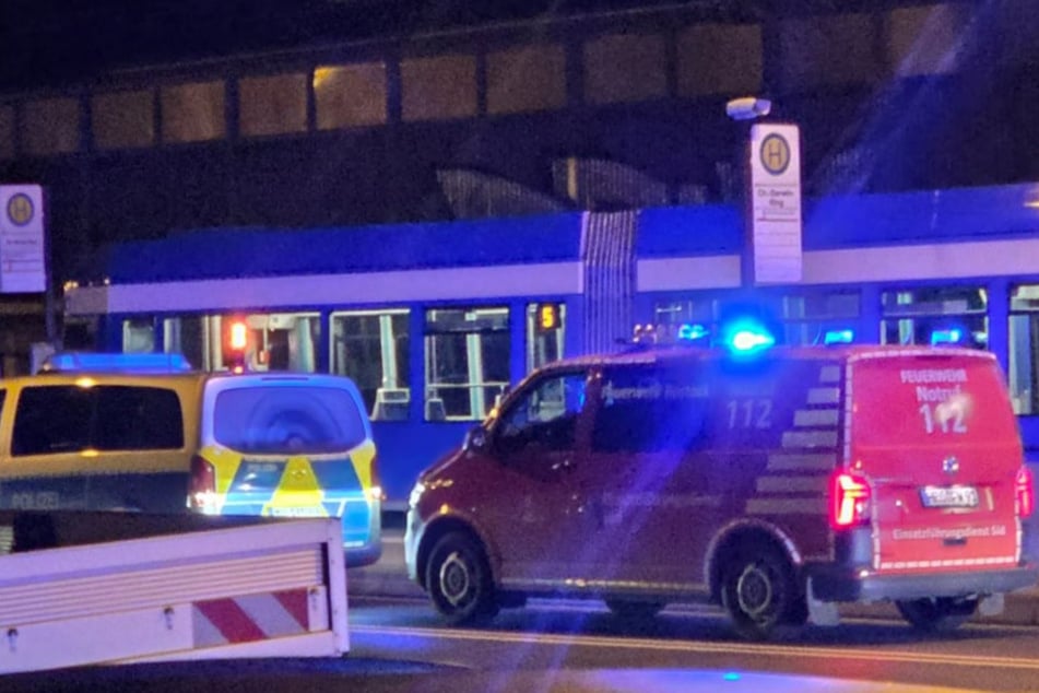 Messer-Mann sorgt für Polizeieinsatz in Straßenbahn