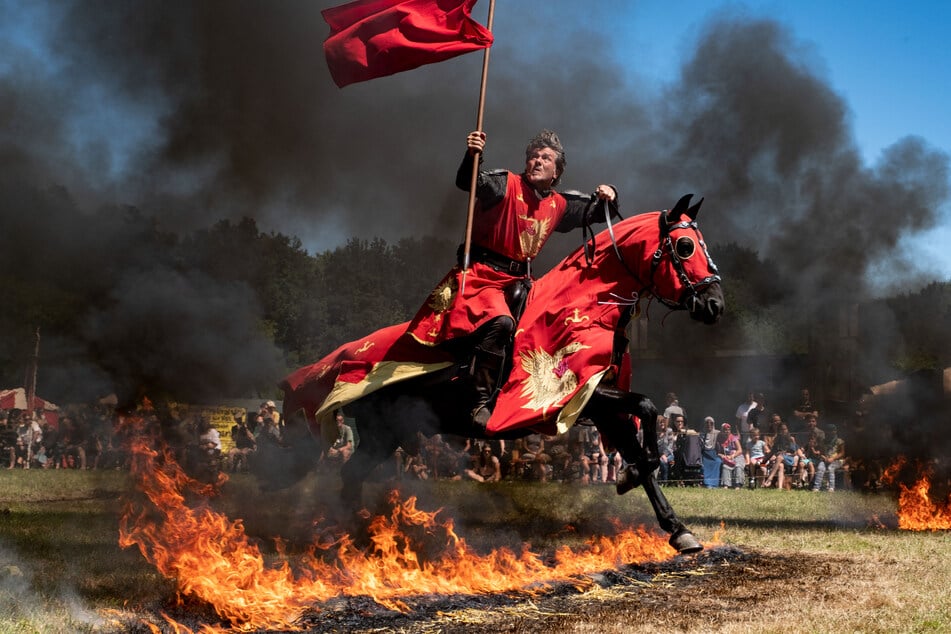 Auf dem Spectaculum Magdeburgense taucht ihr in die Welt der Ritter und Könige ein. (Symbolbild)