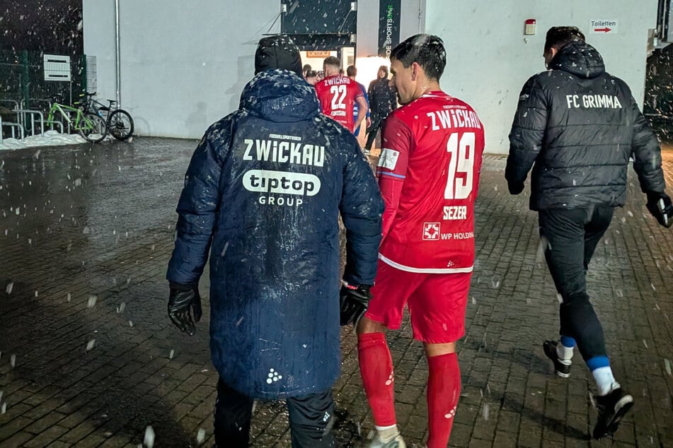 Nach nur einer gespielten Halbzeit ging es für die Spieler wieder nach Hause.