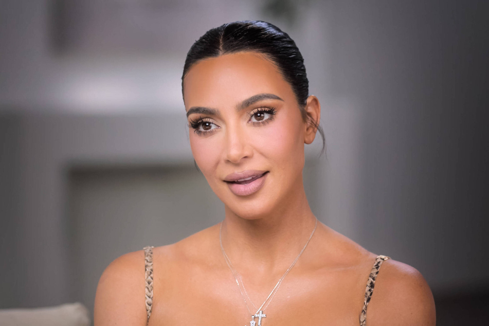 Kim Kardashian attributed her "calm" demeanor to her traumatic 2016 Paris robbery on The Kardashians.