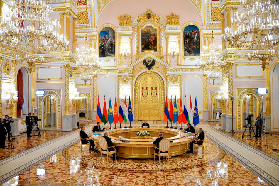Treffen der Staats- und Regierungschefs der OVKS in Moskau: Der Kreml wirft der westlichen Gemeinschaft vor, Krieg gegen Russland führen zu wollen.