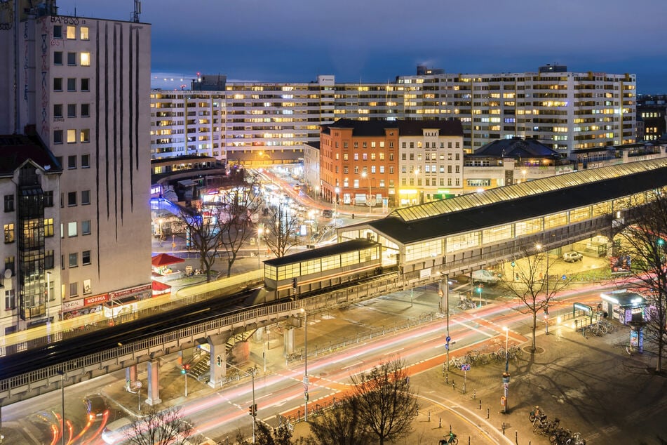 Das Kottbusser Tor ist für Nachtschwärmer eine gerne gesehene Adresse, für andere ein Kriminalitäts-Hotspot.