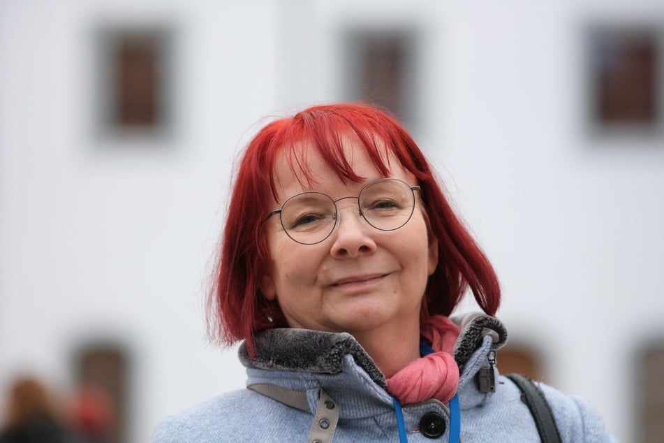 Die erwartungsvollen Kommentare sind ein großer Antrieb zum Schreiben für Sabine Ebert.