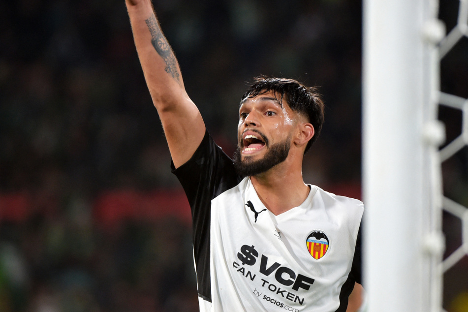 Omar Alderete (25) hat offenbar einen neuen Verein gefunden. Er wechselt wohl auf Leihbasis zum FC Getafe.