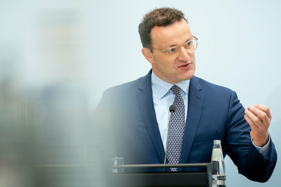 Spahn macht Hoffnung: EU-Sommerurlaub wohl auch ohne Impfung möglich!
