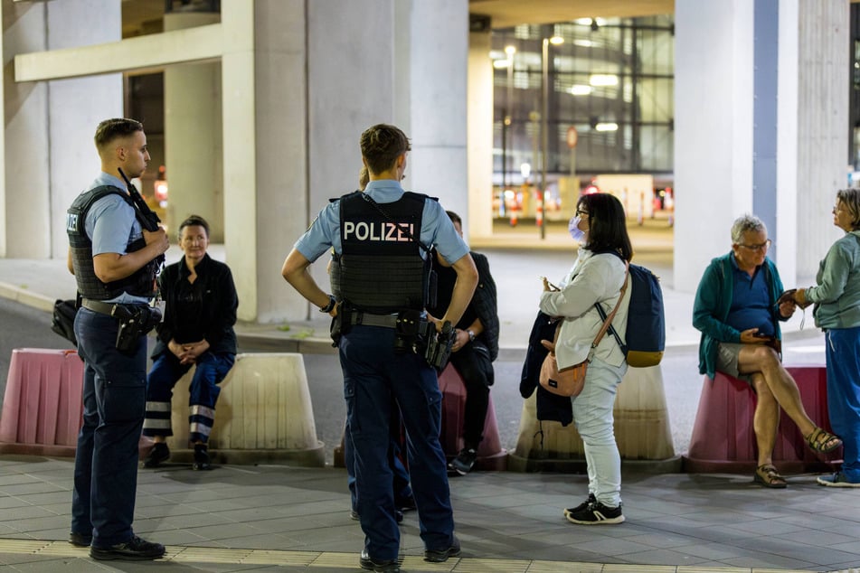 Erst um 2 Uhr in der Nacht konnte der Bereich wieder freigegeben werden.