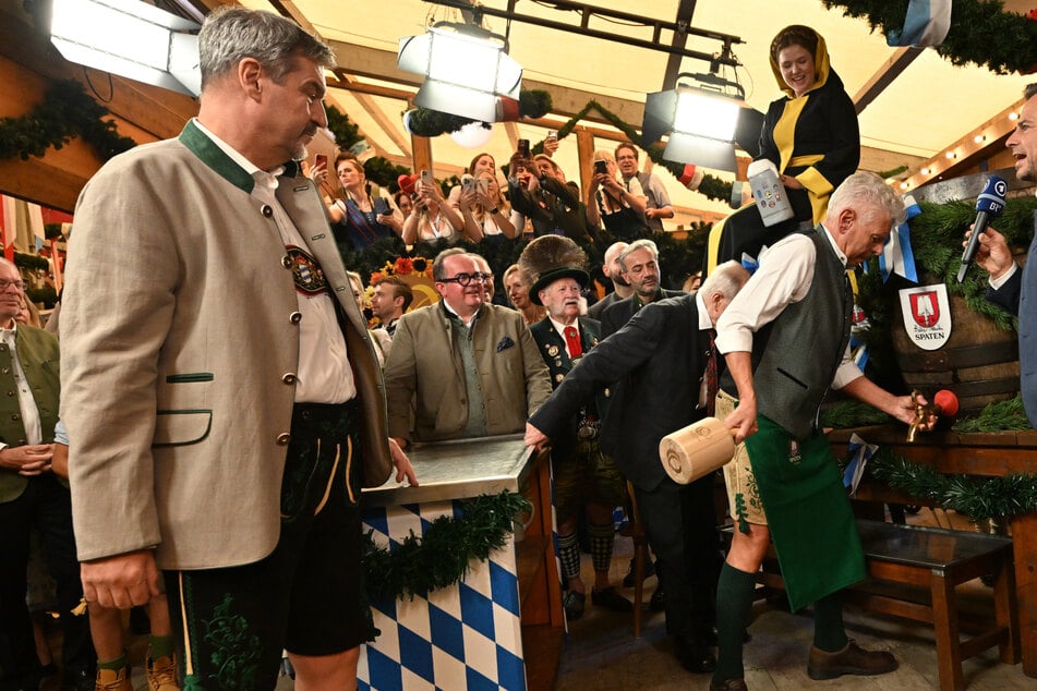 Oktoberfest eröffnet! Markus Söder sorgt beim Anstich für Novum