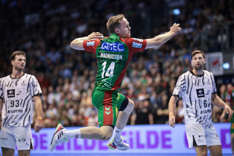 Neun Tore! Magdeburgs treffsicherster Spieler war Omar Ingi Magnusson (29, Mitte).