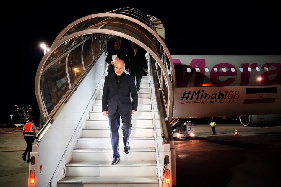 Irans Parlamentssprecher Mohammad Bagher Ghalibaf (64) am Flughafen von Zürich.