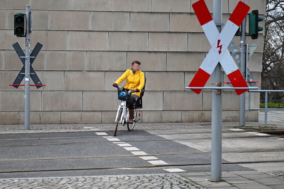 Besonders an der engen Stelle an der Synagoge sieht die Stadt "Konfliktpotential zwischen Fahrradfahrern und Fußgängern".