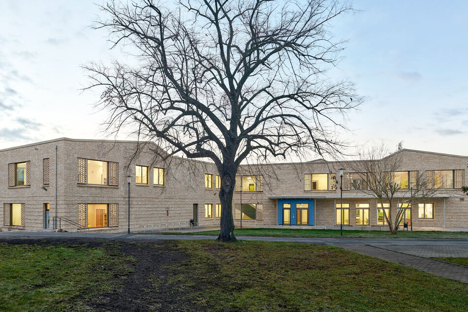 Primary and secondary school |  Schkeuditz / OT Dölzig - replacement building