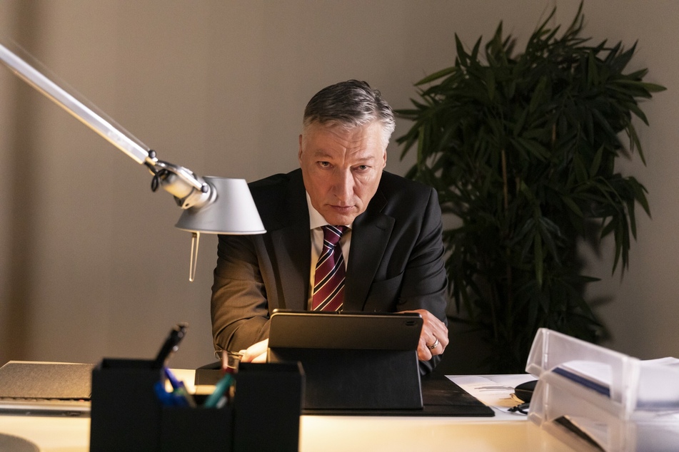 Was hat Georg noch gegen seinen Sohn vor?