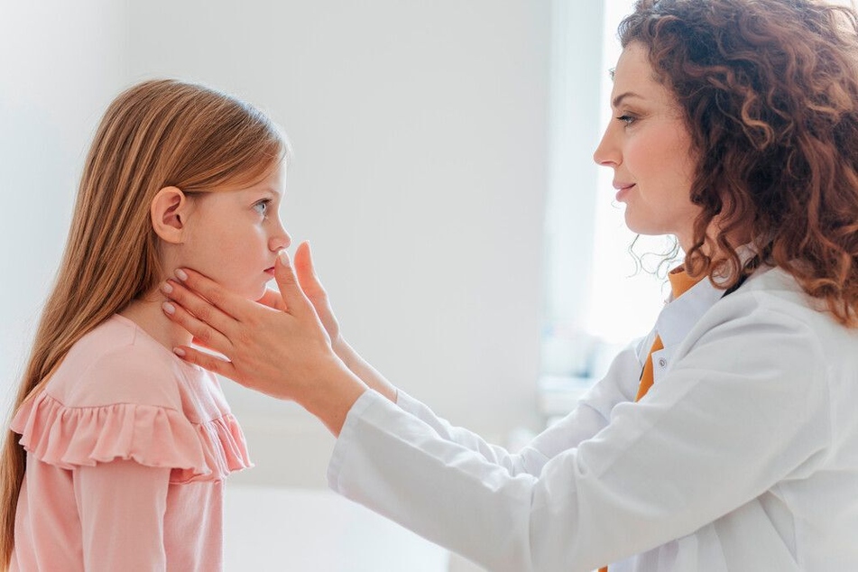 Die Einnahme von Antibiotika bei einer Scharlach-Infektion schützt vor Komplikationen.