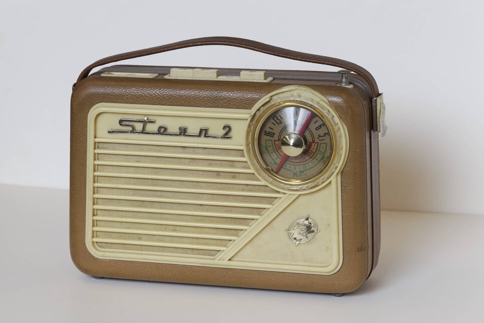 Ein Kofferradio von 1960.
