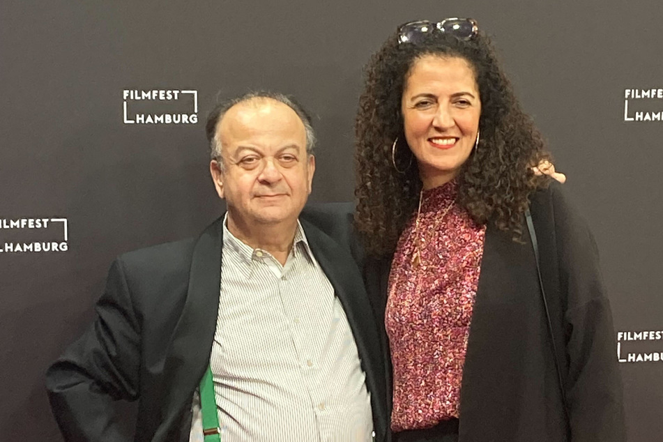 Albert Wiederspiel (62) mit seiner Nachfolgerin Malika Rabahallah am Eröffnungsabend des Hamburger Filmfests.