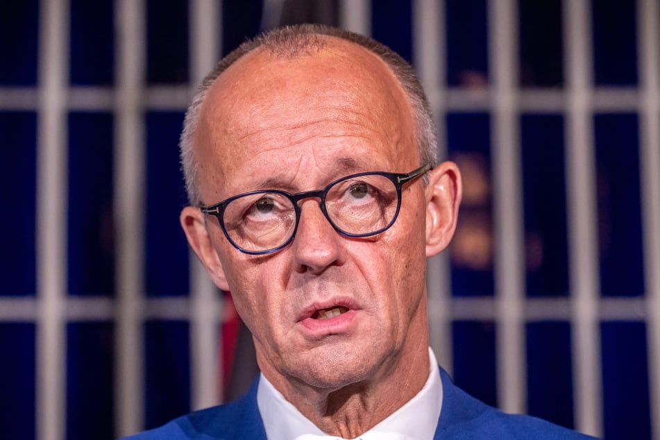 Bundeskanzler Friedrich Merz (70, CDU) hat die Parteiführung offenbar zu einem wichtigen Treffen ins Kanzleramt eingeladen.
