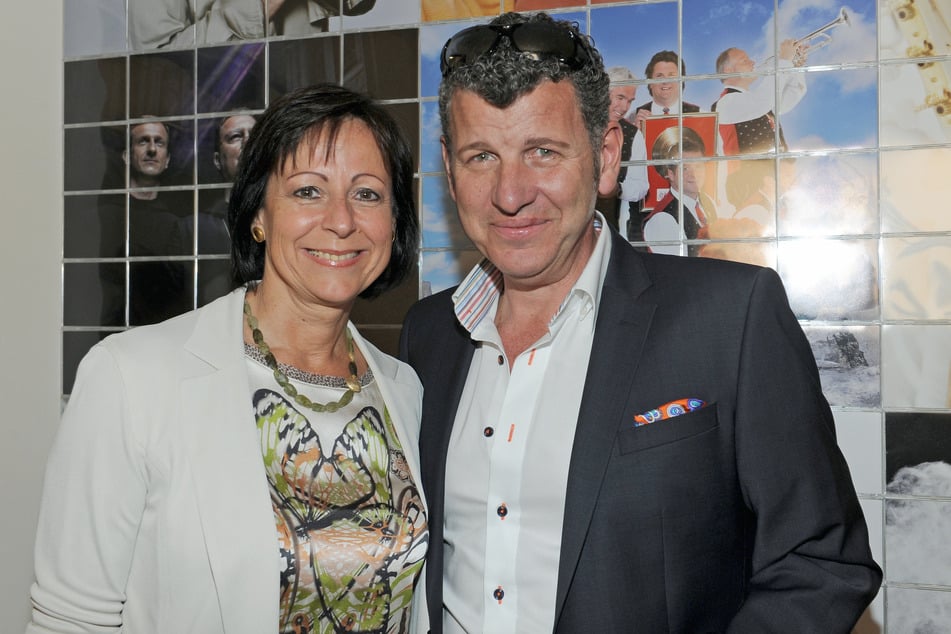 Semino Rossi mit Ehefrau Gabi im Jahr 2013. Seit 1991 sind die beiden bereits verheiratet.