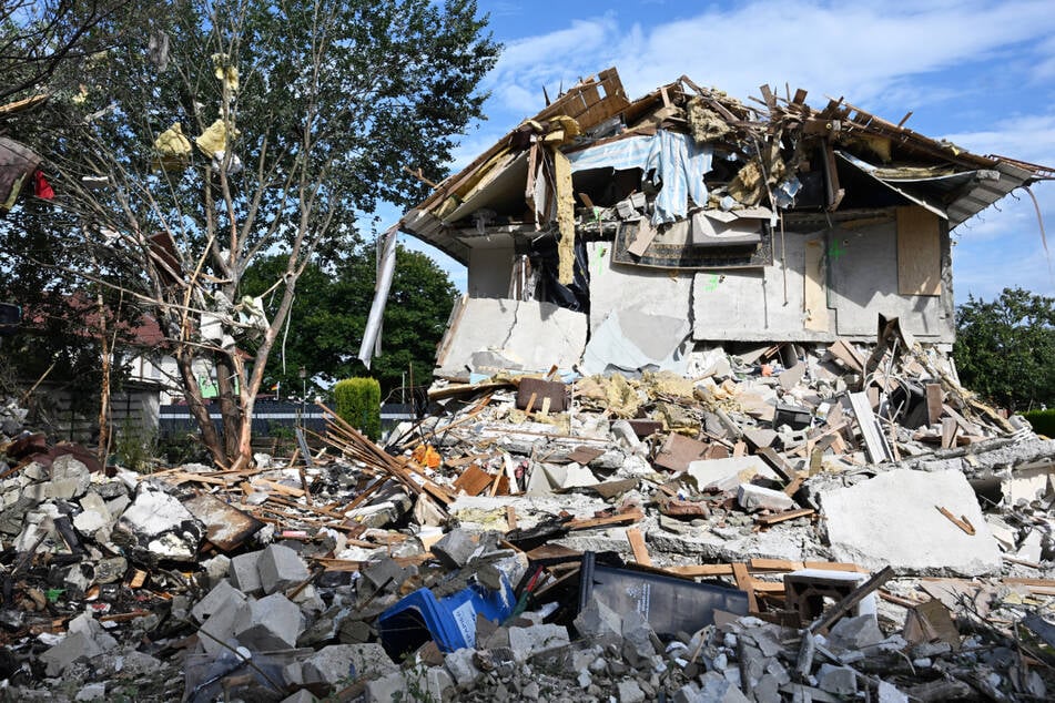 Die Schäden in Memmingen nach der Explosion in einem Reihenhaus am vergangenen Freitagnachmittag sind enorm.