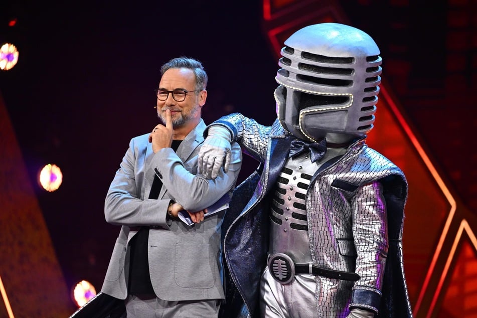 "Mr. Mic" mit Show-Moderator Matthias Opdenhövel (56).