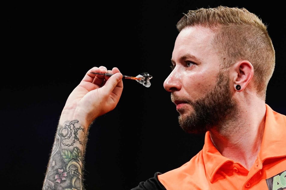 Darts-Star reagiert auf ekelhafte Krebs-Nachricht: "Wird mich den Rest meines Lebens verfolgen"