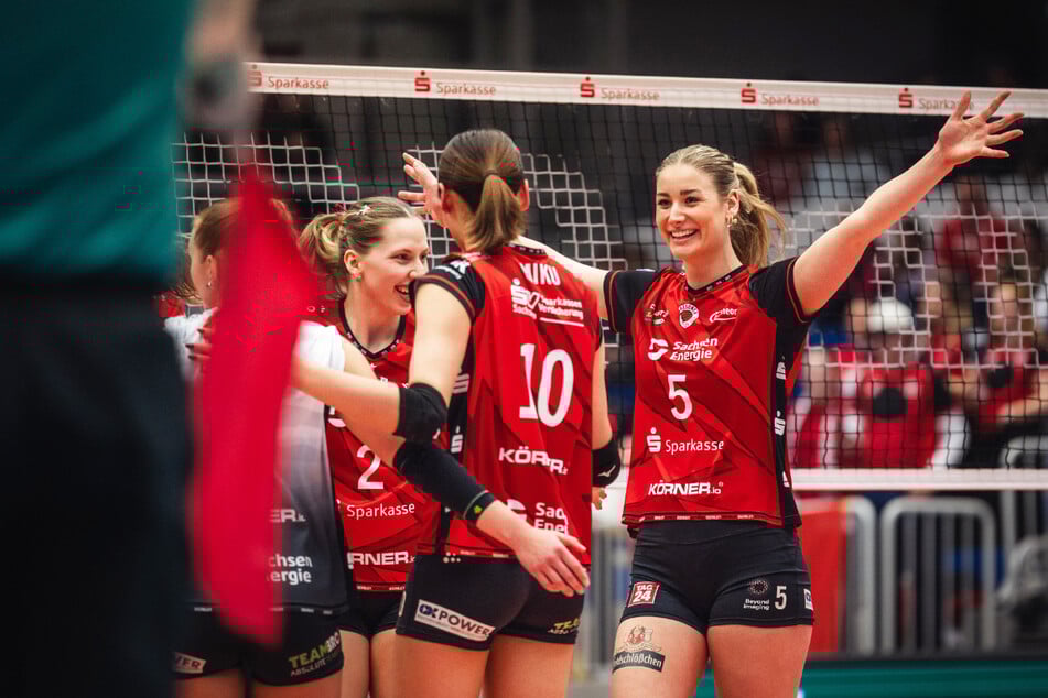 Mit jedem Heimsieg der DSCVOLLEYs füllt sich das Feldschlößchen Fanbierkonto. Beim jährlichen DSC-Fanfest werden die gesammelten Liter dann als Freibier verteilt.