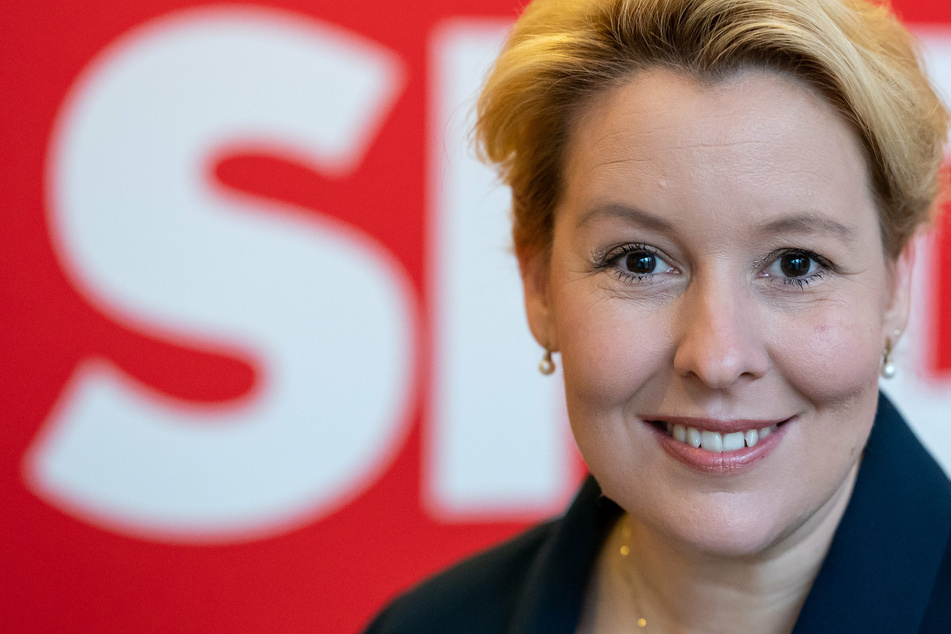 Franziska Giffey (43, SPD) äußert sich kritisch zu dem Fackel-Aufmarsch in Grimma.