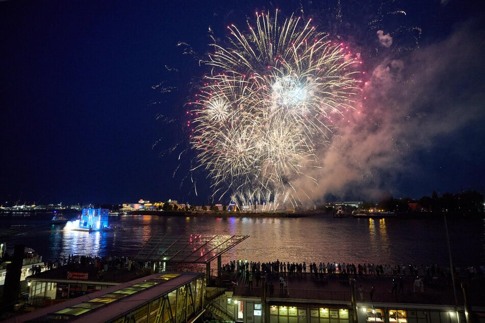 Die Kölner Seilbahn hält 2025 gleich mehrere Events für ihre Gäste bereit, darunter auch die besondere Fahrt der "Kölner Lichter". (Symbolbild)