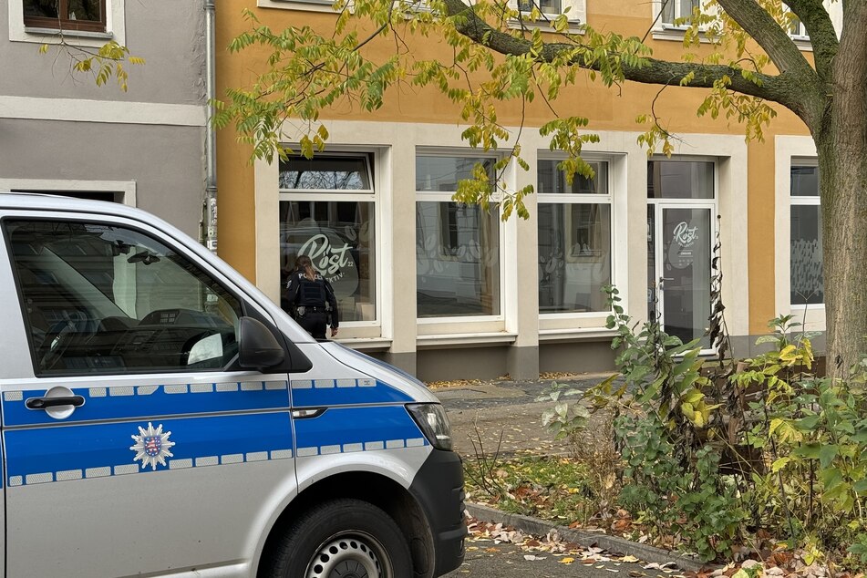 Einbruch in Geraer Kaffeerösterei: Kripo zur Spurensicherung vor Ort