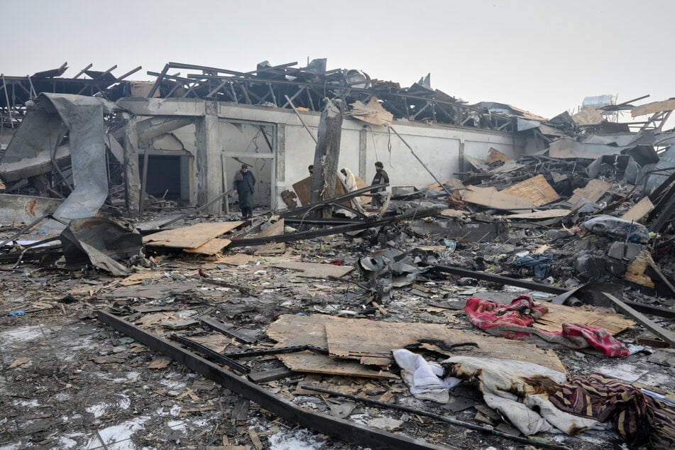 Nach heftigem Luftangriff auf Klinik: Taliban sprechen von 400 Toten