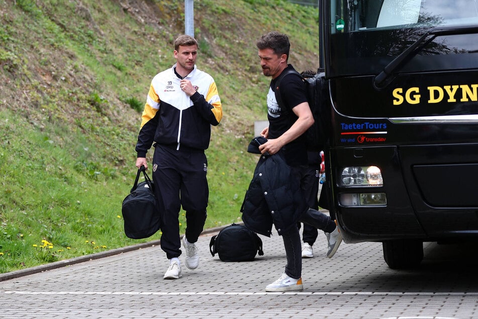 Christoph Daferner (27, l.) und Trainer Thomas Stamm (42, r.) werden am Samstag zum Stadion laufen.