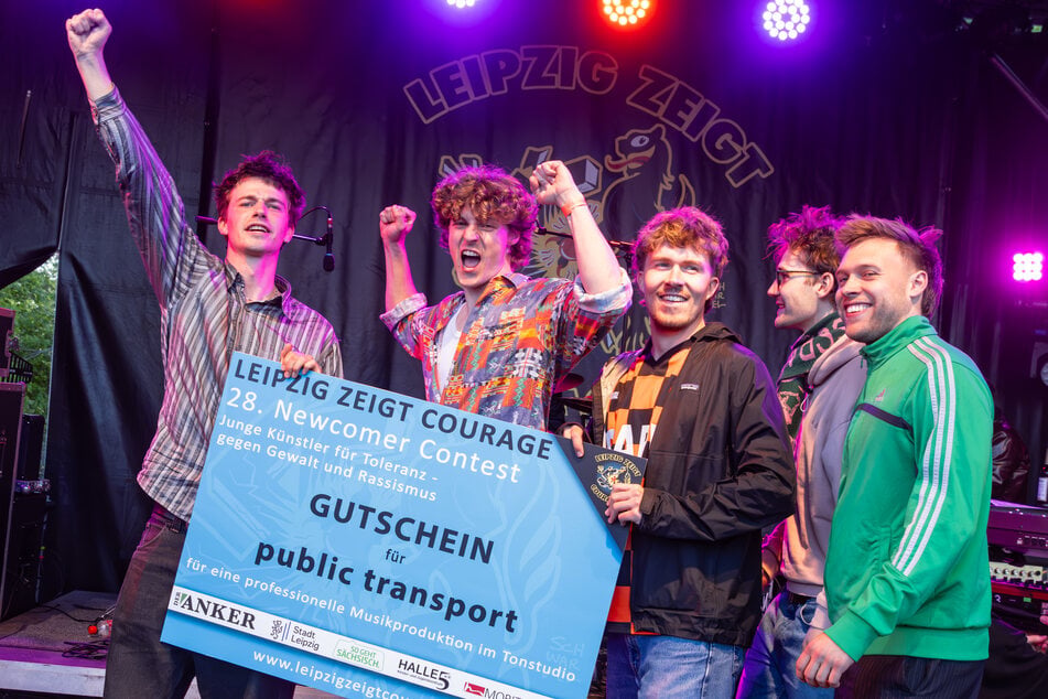 ... und den Siegern des Newcomer-Contests "Public Transport".
