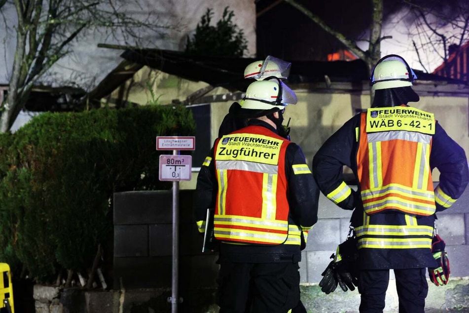 Ein Wohnhaus in Wächtersbach brannte an Weihnachten lichterloh - die Ermittler vermuten Brandstiftung.