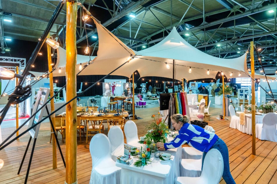 Im Kraftverkehr Chemnitz dreht sich alles um das große Fest der Liebe.